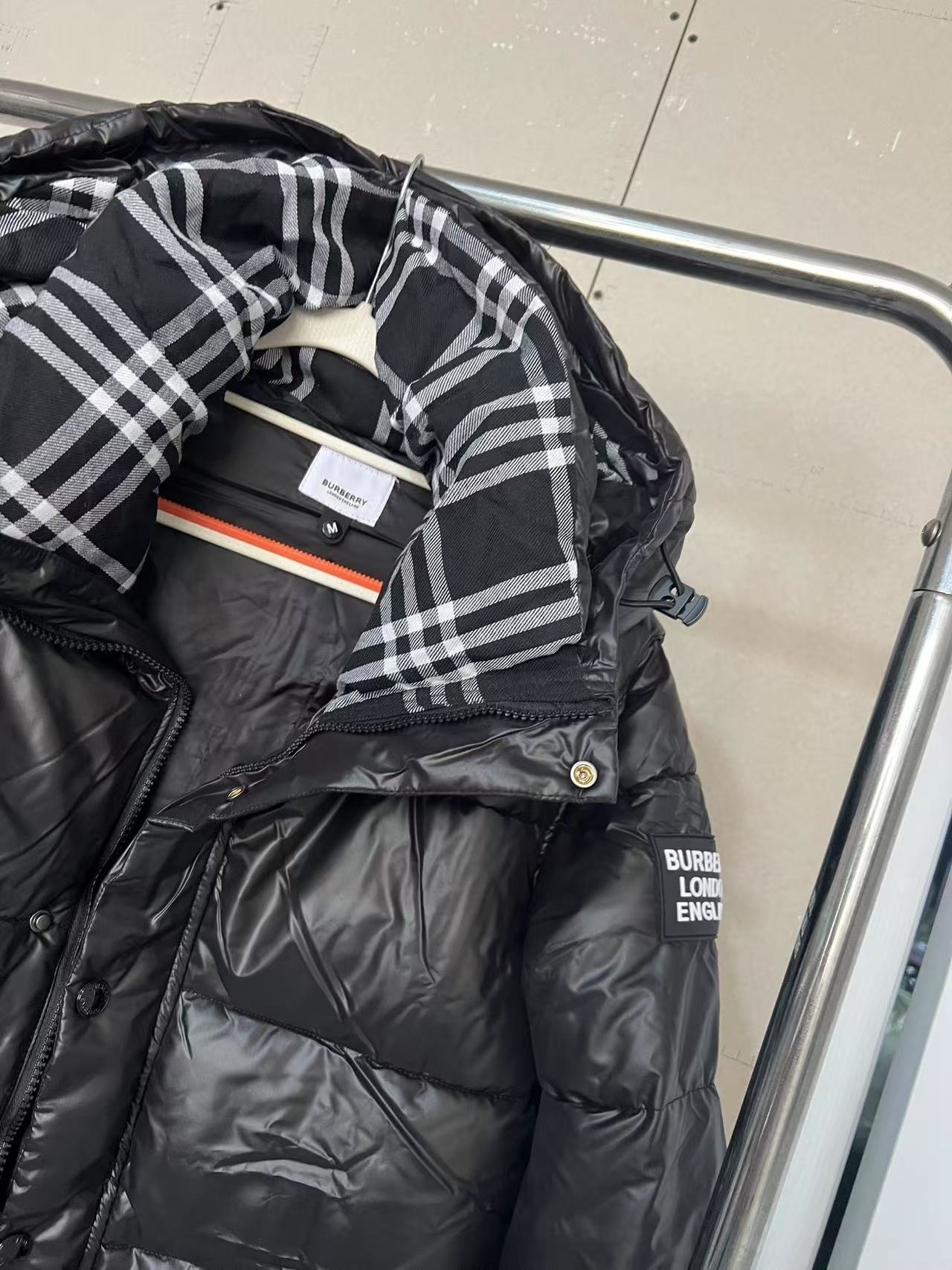 93$ Burberry jacket size M-5XL 755536 YNY4 gallery