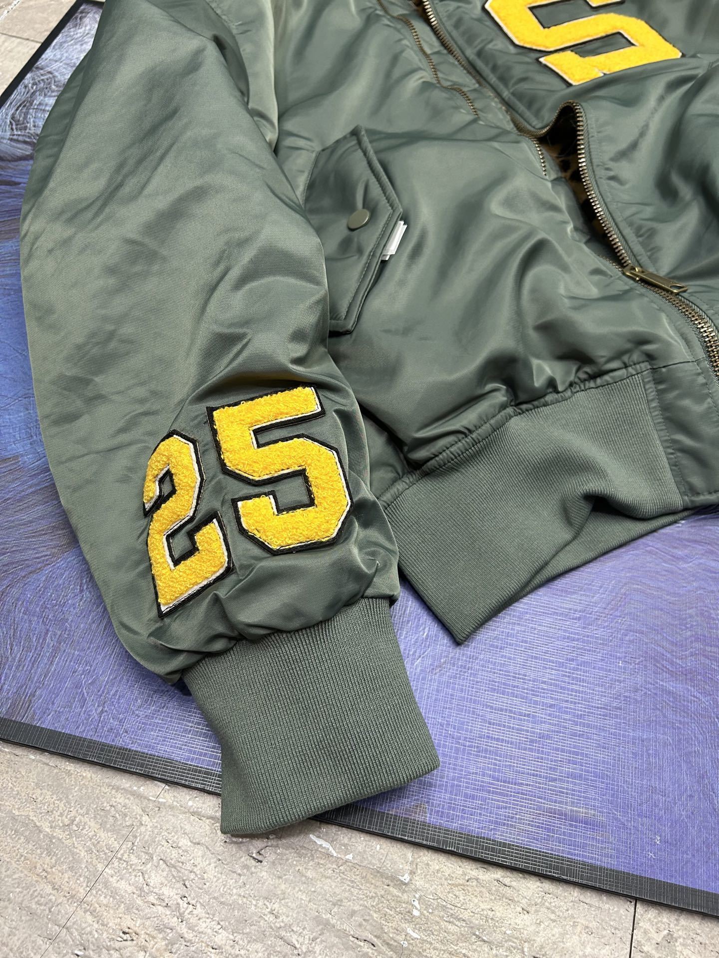 95$ Supreme x GOODENOUGH SS25 WEEK15 Reversible Size S-XL 553870 LNF626 gallery