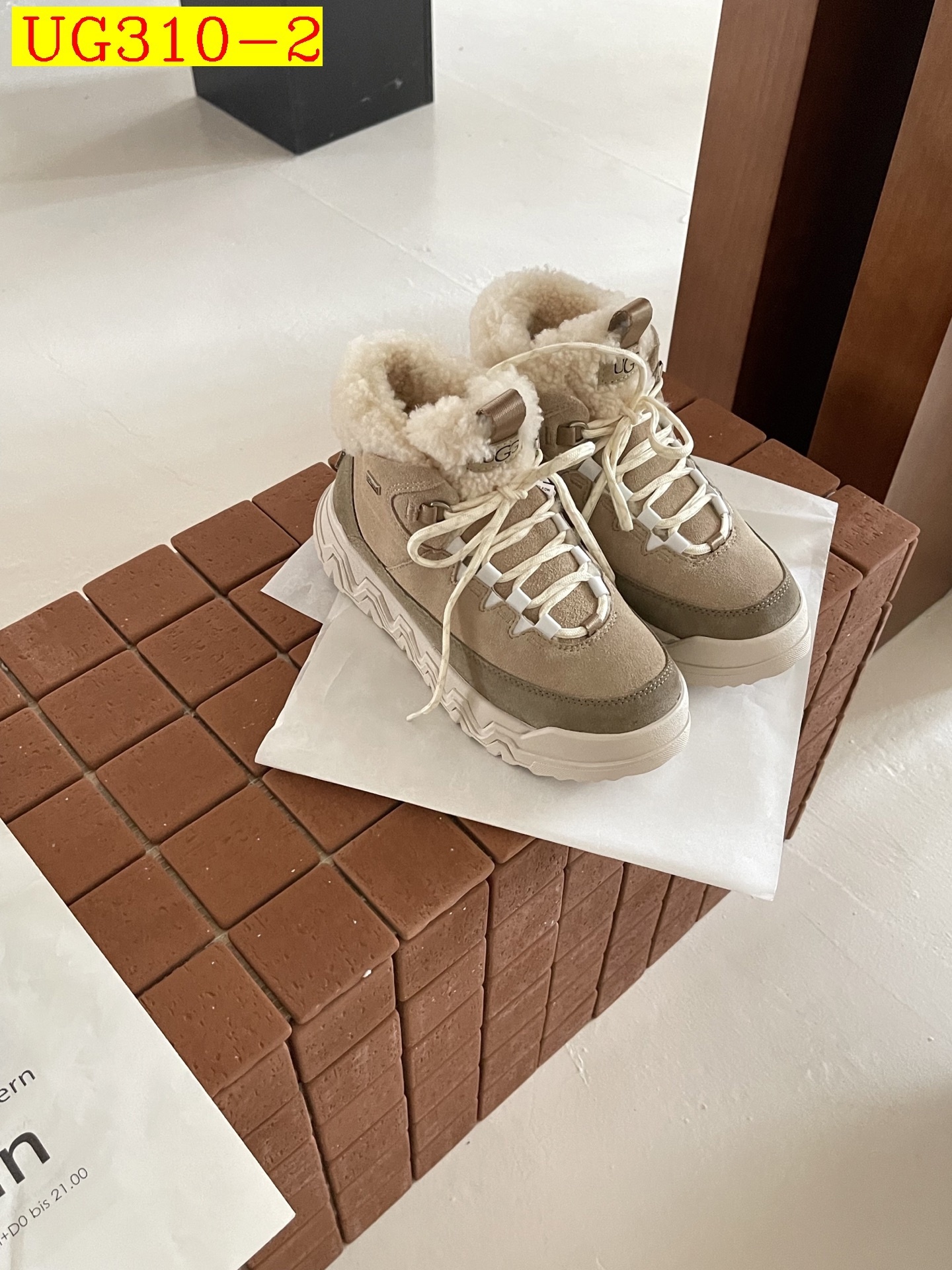 95$ Top Quality UGG Shoes Leather Wool Platform 4cm size 35-44 752690 UG310 gallery