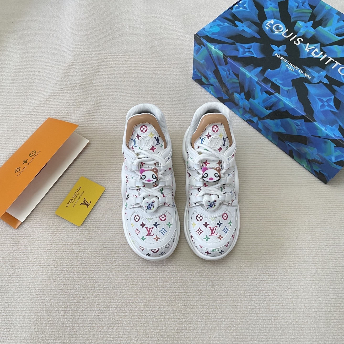 95$ dh Louis Vuitton size 35-41 95681069652 MJL560 gallery