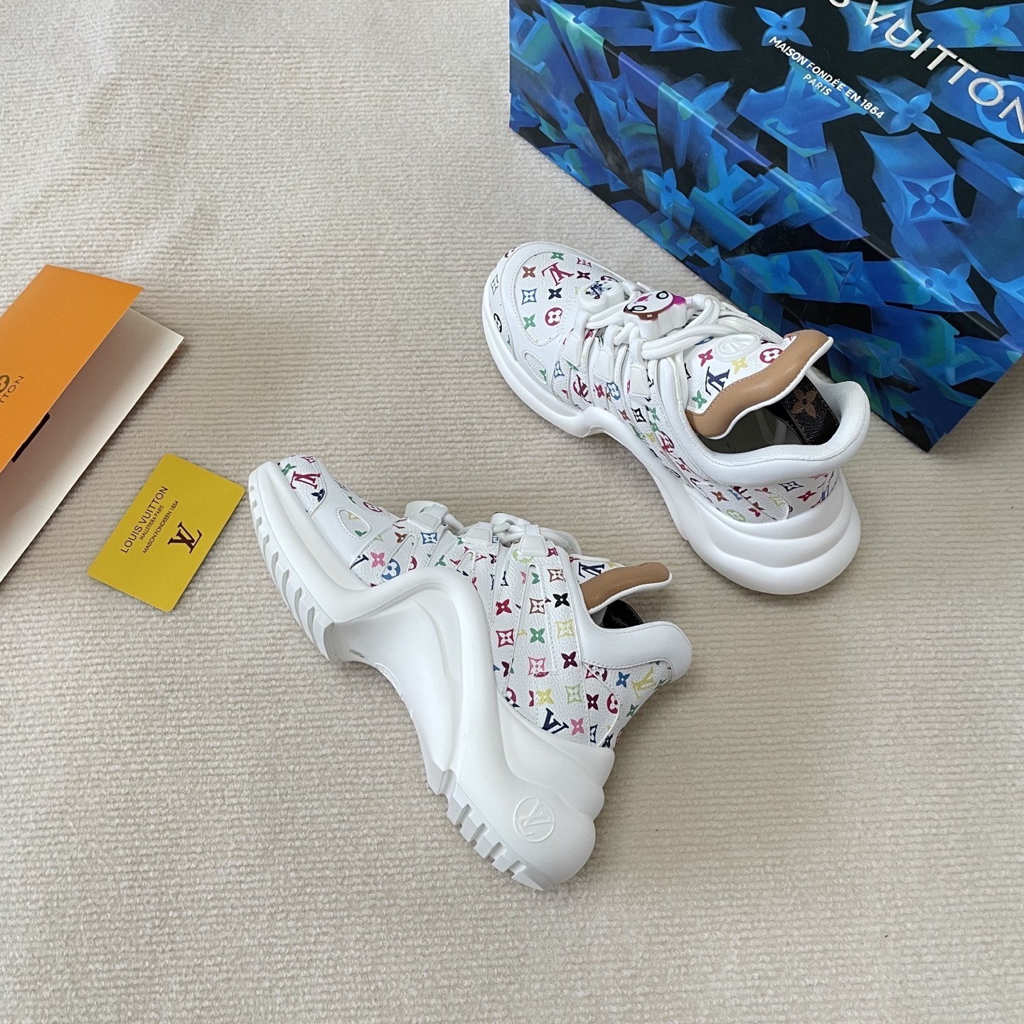 95$ dh Louis Vuitton size 35-41 95681069652 MJL560 gallery