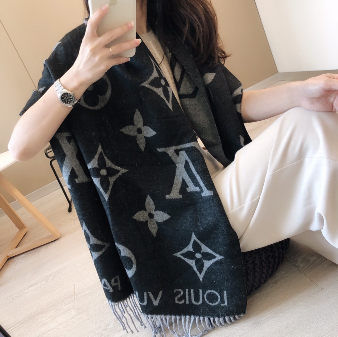 1445-188￥| 28$LV gallery