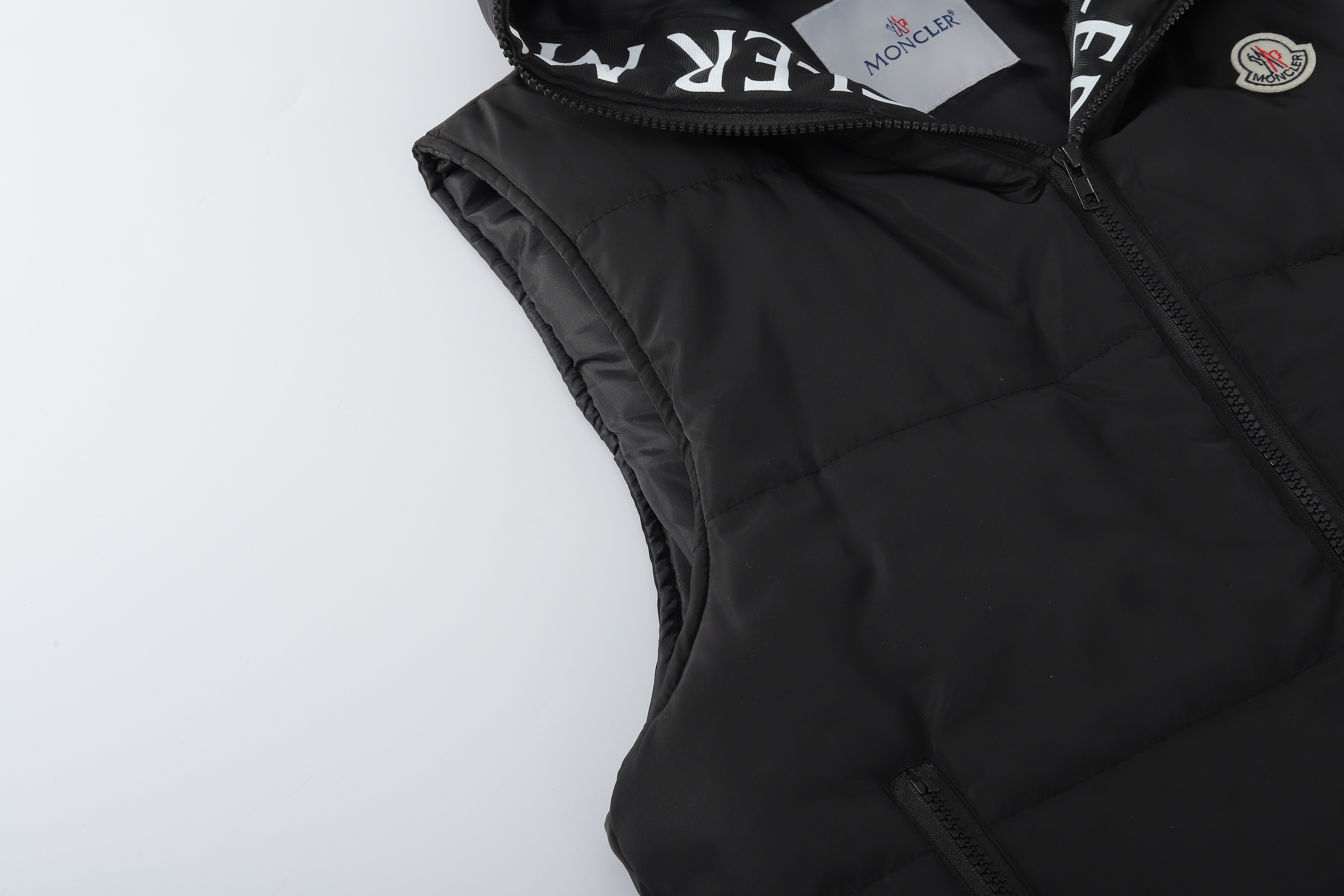 B1591-288￥39.11$Moncler gallery
