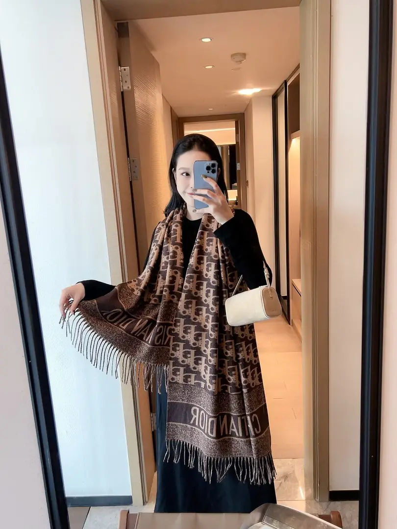 1677-￥| 27.61$DR gallery