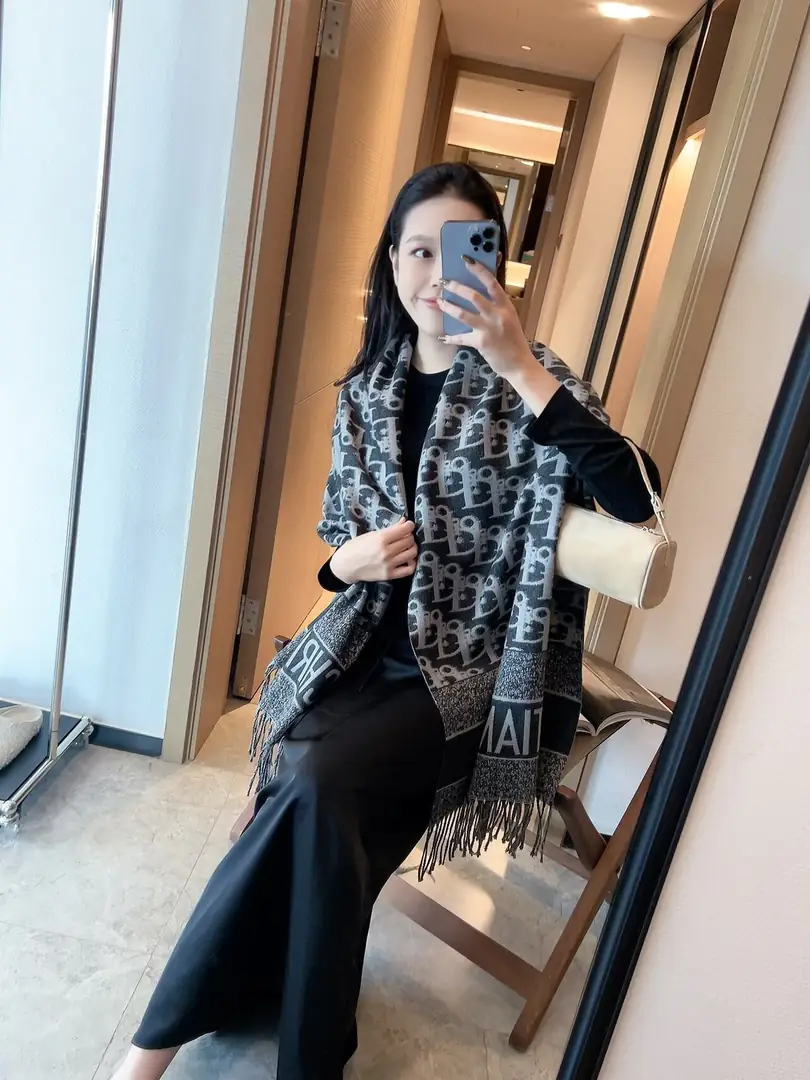 1677-￥| 27.61$DR gallery