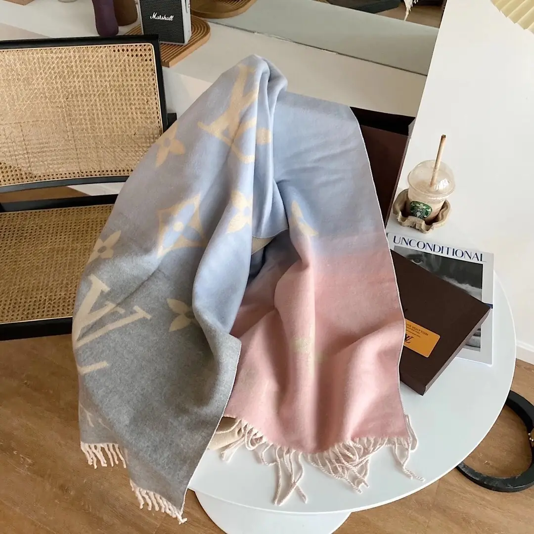 1732-￥| 25.88$LV gallery