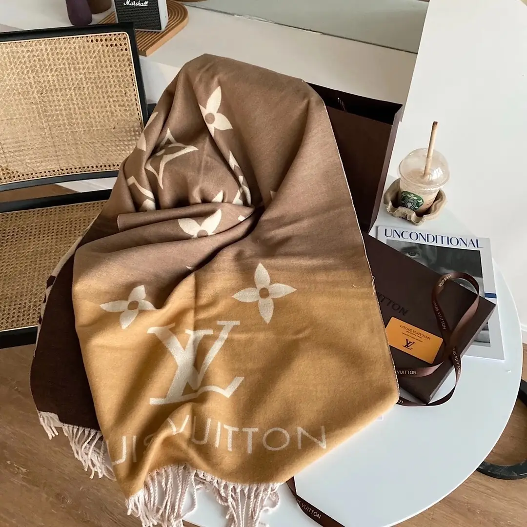 1732-￥| 25.88$LV gallery