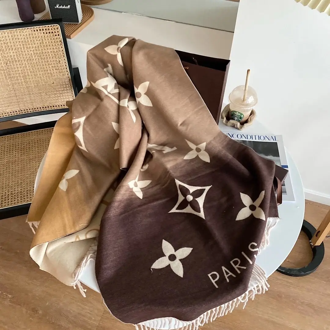 1732-￥| 25.88$LV gallery