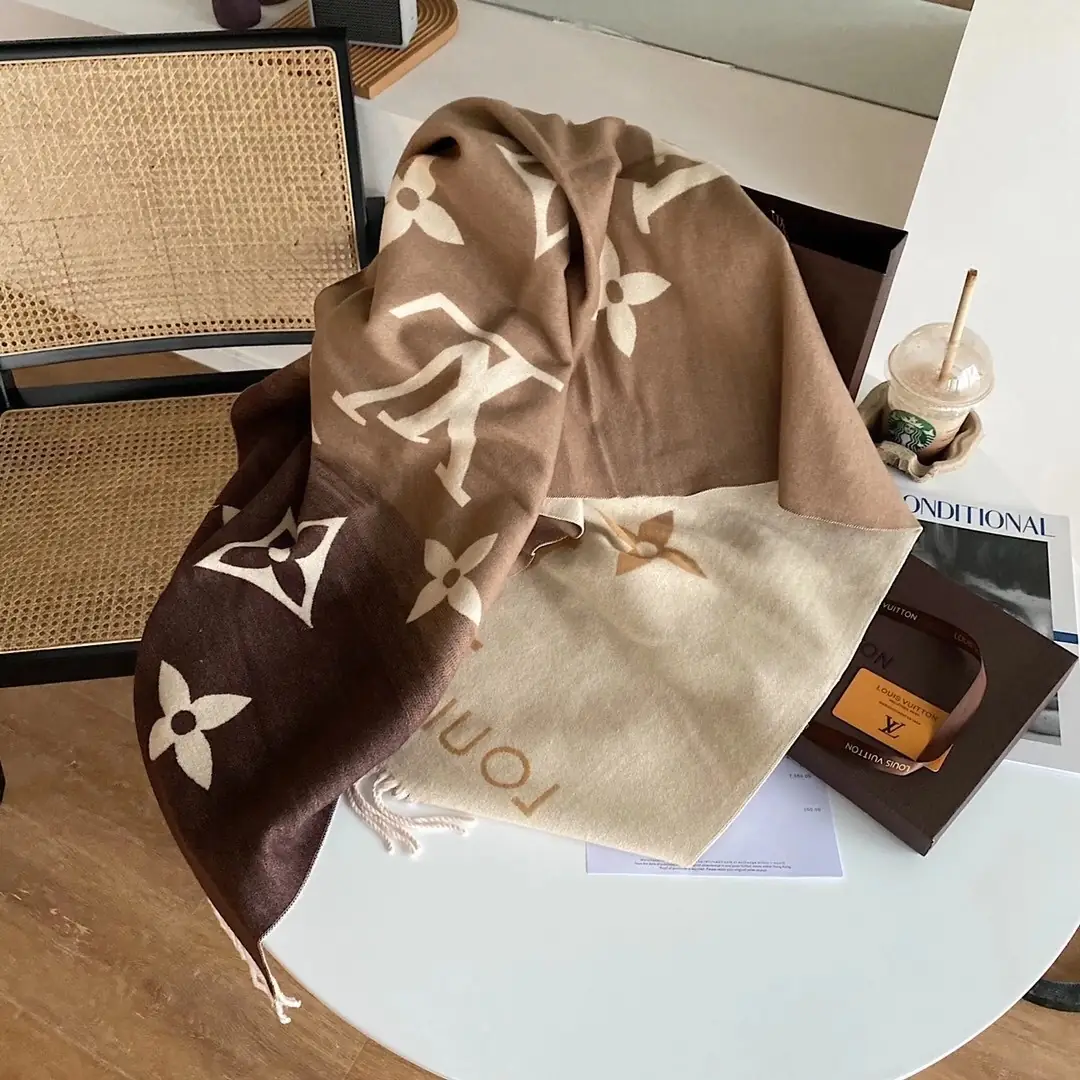 1732-￥| 25.88$LV gallery