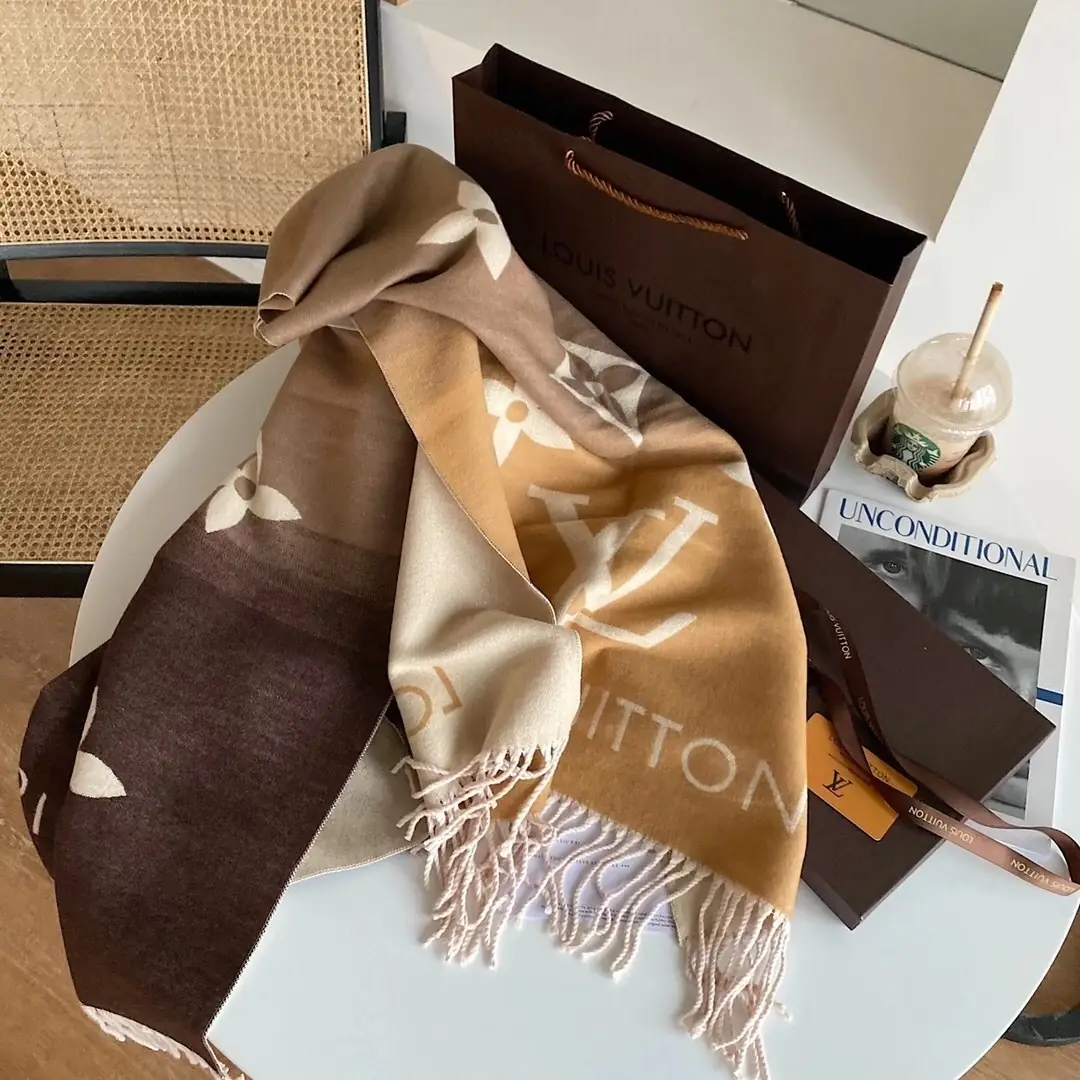 1732-￥| 25.88$LV gallery