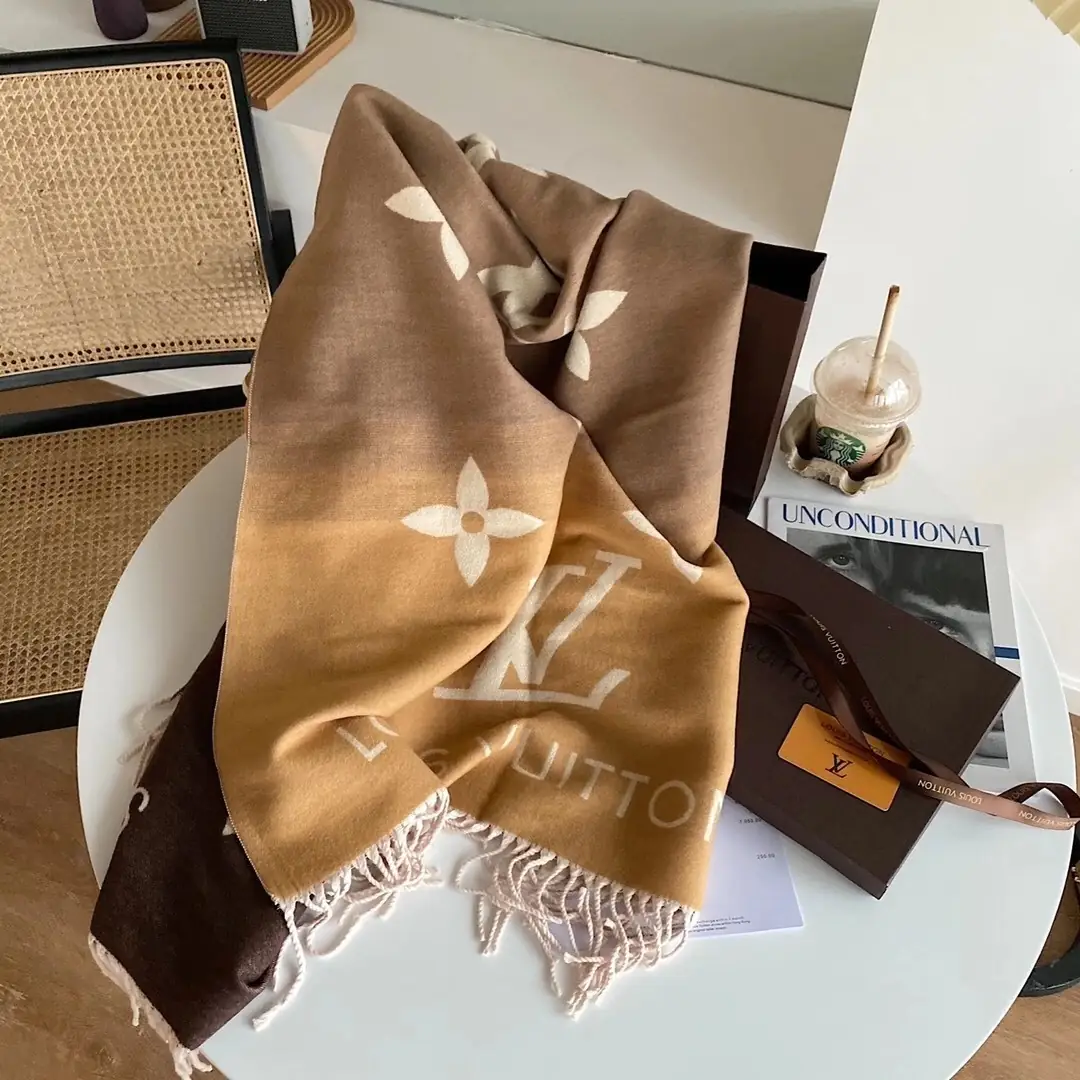 1732-￥| 25.88$LV gallery