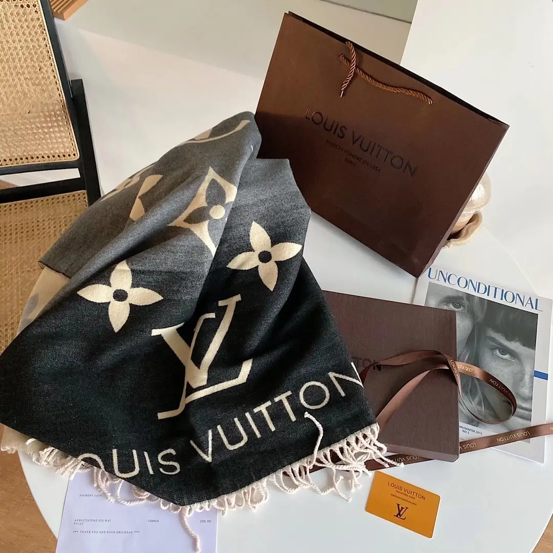 1732-￥| 25.88$LV gallery
