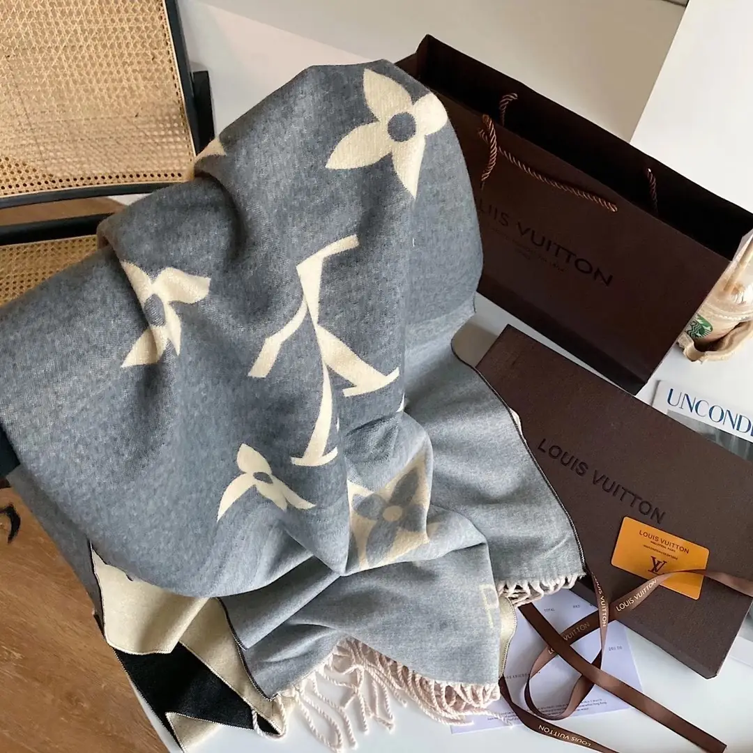 1732-￥| 25.88$LV gallery