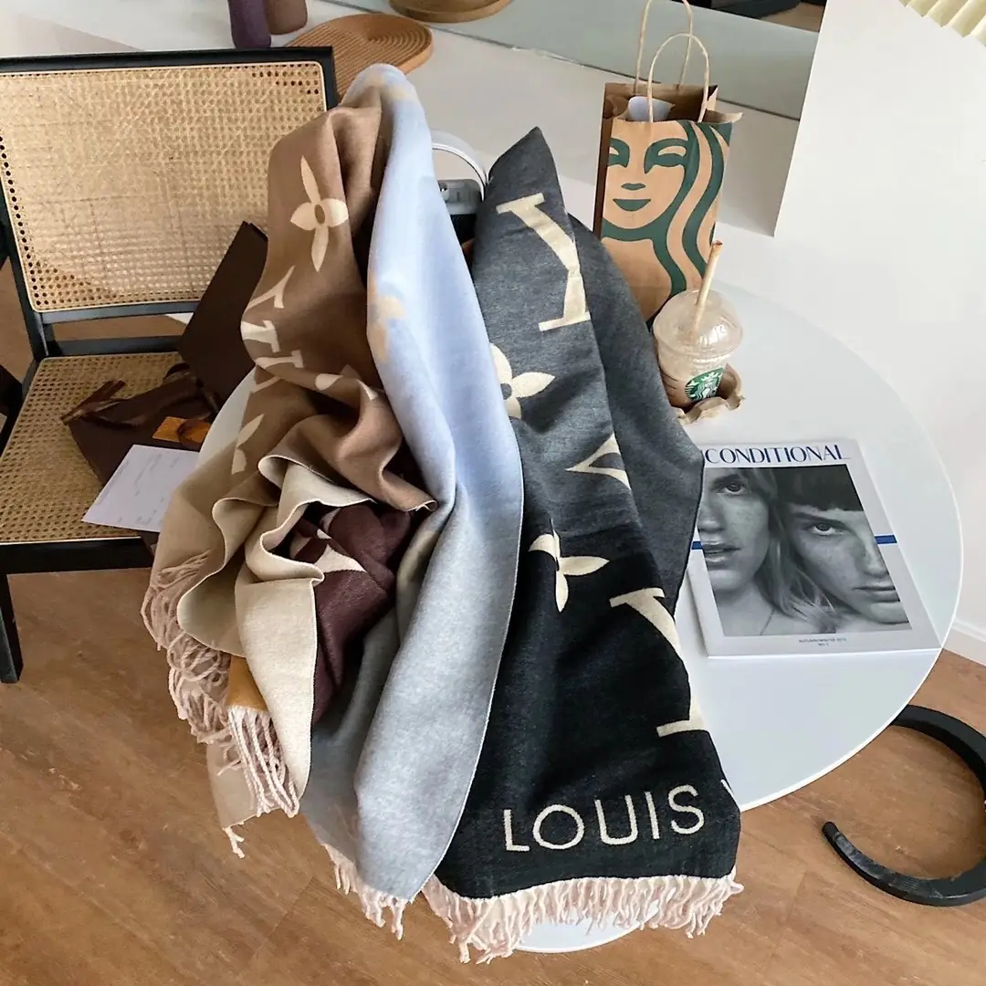 1732-￥| 25.88$LV gallery