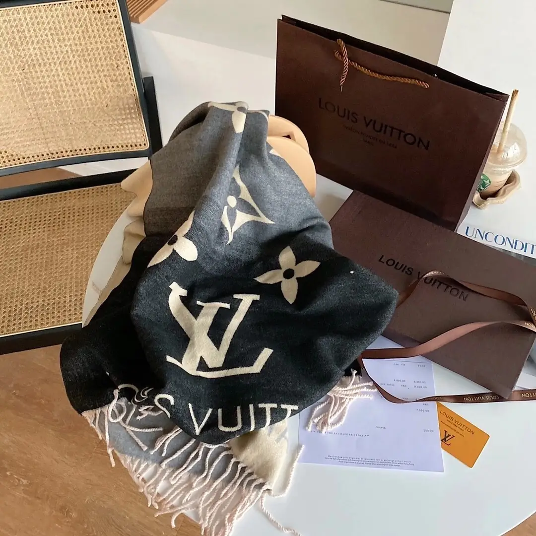 1732-￥| 25.88$LV gallery