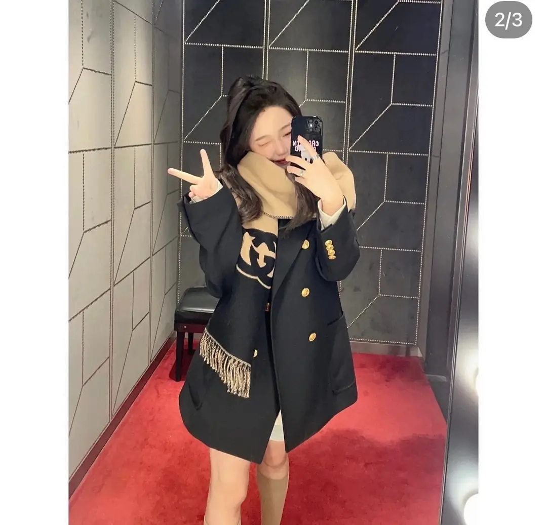 1733-￥| 27.55$Gucci gallery