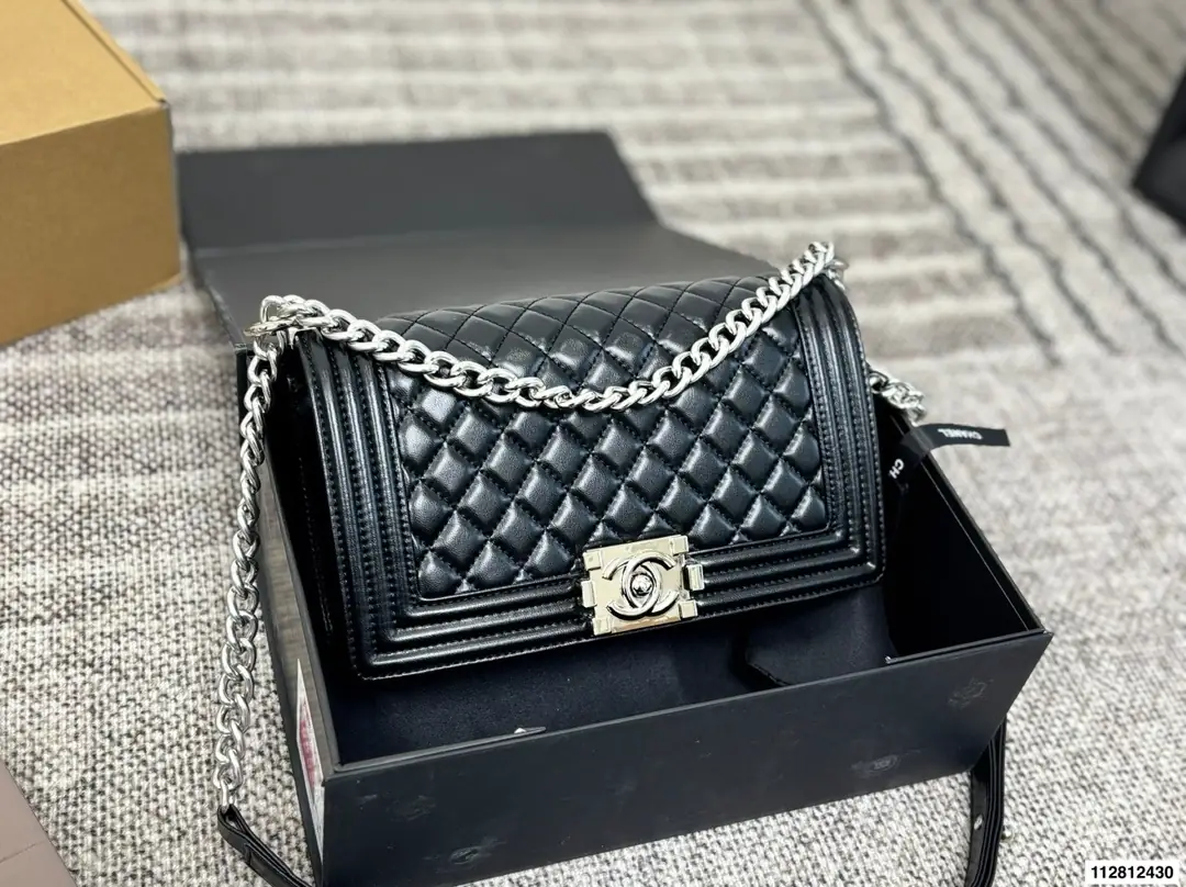1764-492￥|69.88$CHANEL gallery