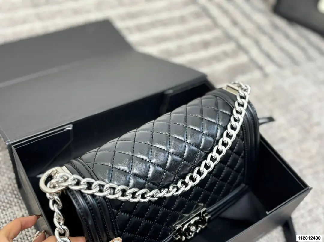 1764-492￥|69.88$CHANEL gallery