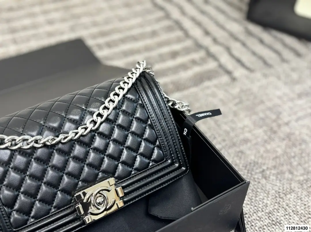 1764-492￥|69.88$CHANEL gallery