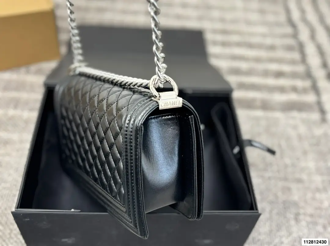 1764-492￥|69.88$CHANEL gallery