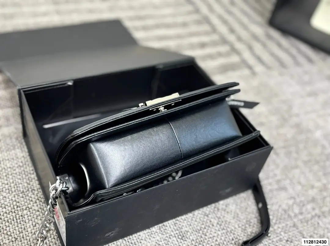 1764-492￥|69.88$CHANEL gallery