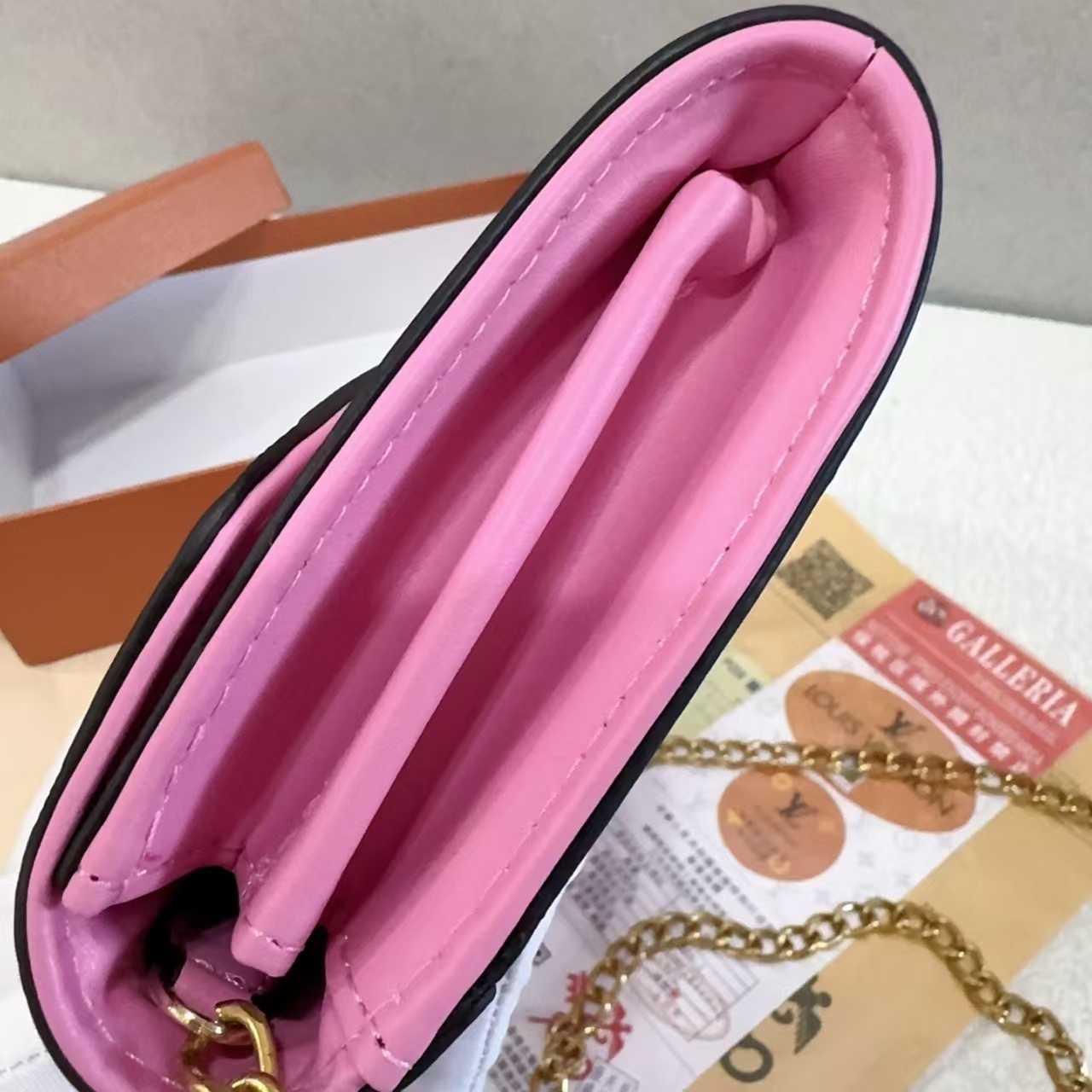 1794-￥| 30.22$LV gallery