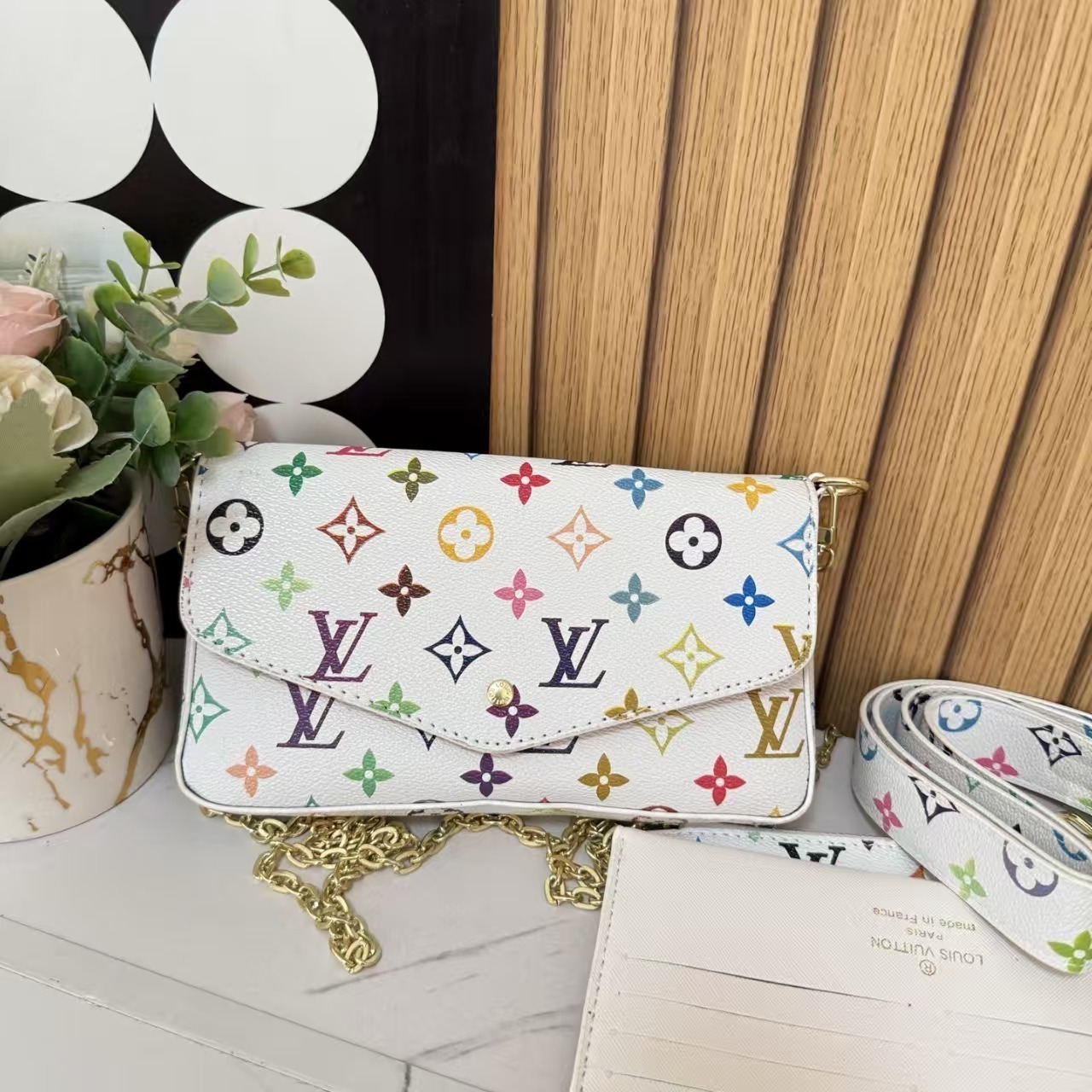 1806-￥| 23.88$LV gallery