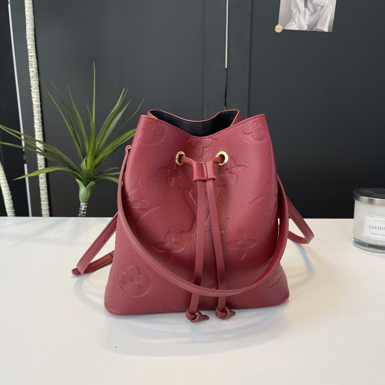 1810-￥| 29.88$LV gallery