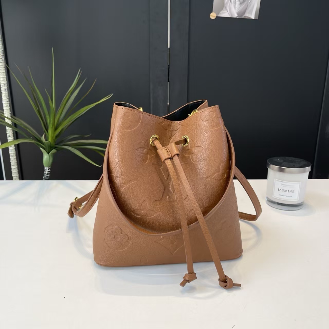 1810-￥| 29.88$LV gallery