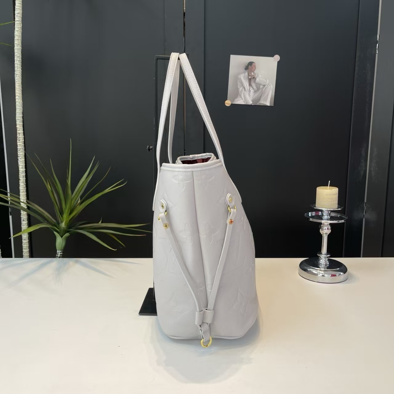 1811-￥| 33.22$LV gallery