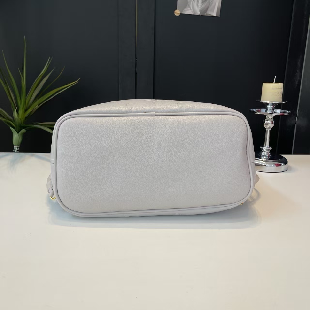 1811-￥| 33.22$LV gallery