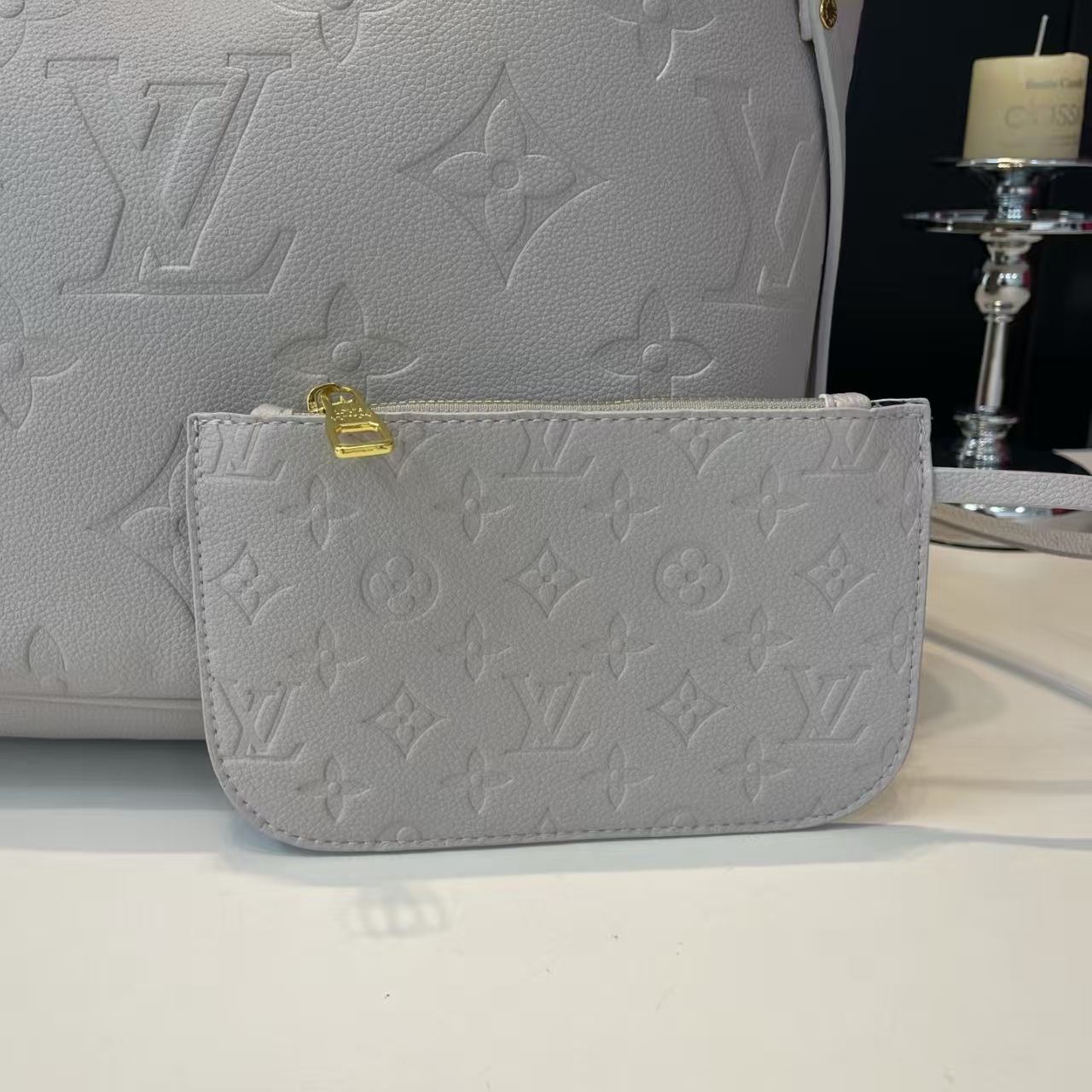 1811-￥| 33.22$LV gallery