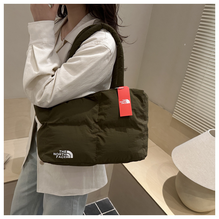 1840-￥| 28.65$TNF gallery