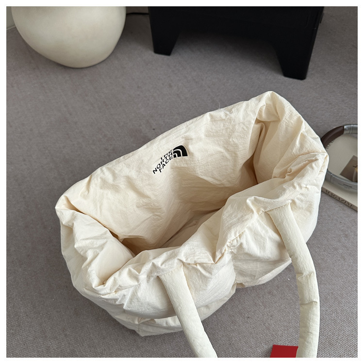 1840-￥| 28.65$TNF gallery