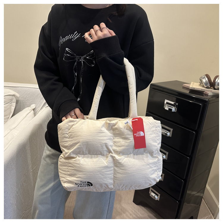 1840-￥| 28.65$TNF gallery