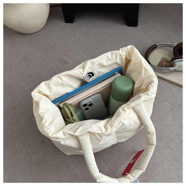 1840-￥| 28.65$TNF gallery