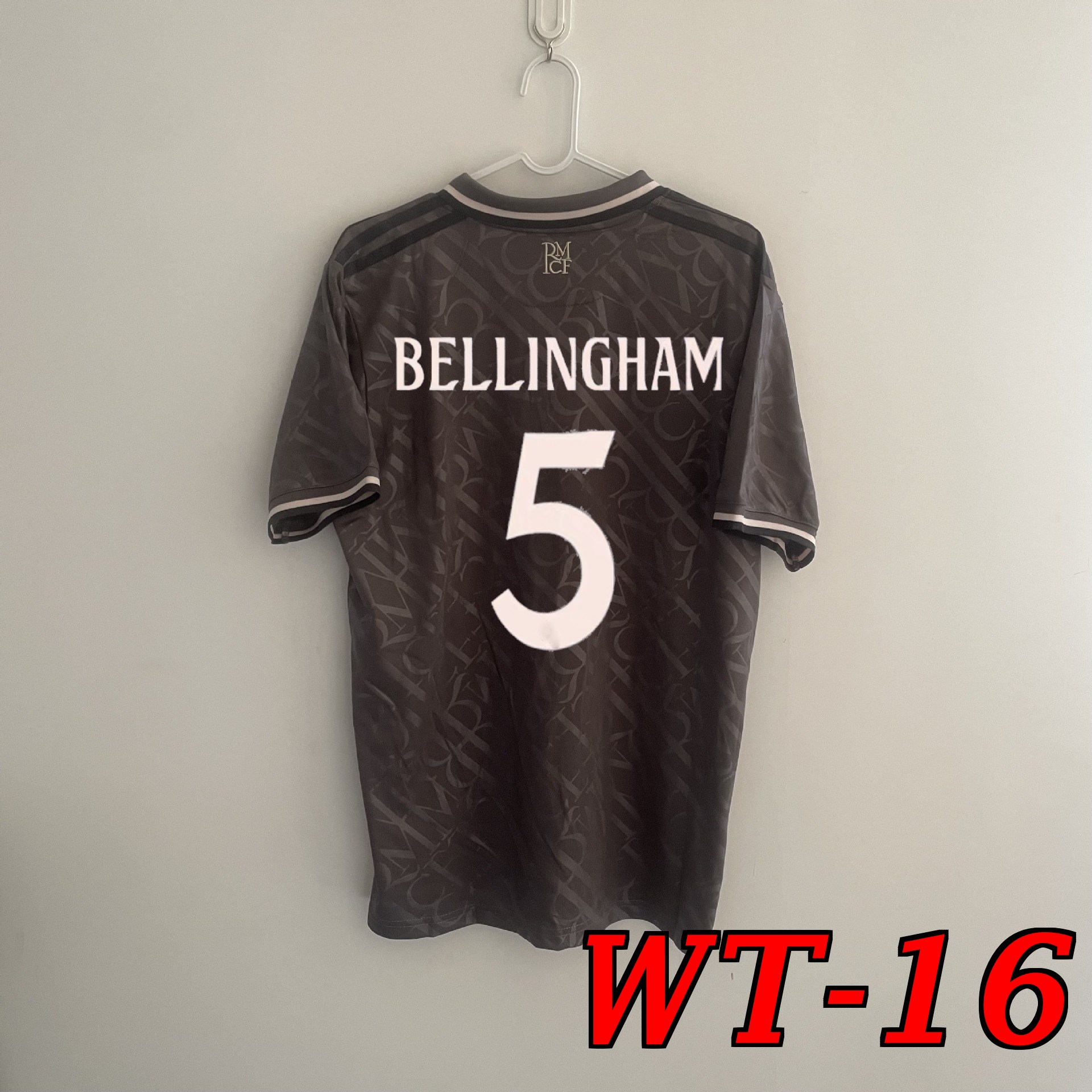WT1237   $39.99 gallery