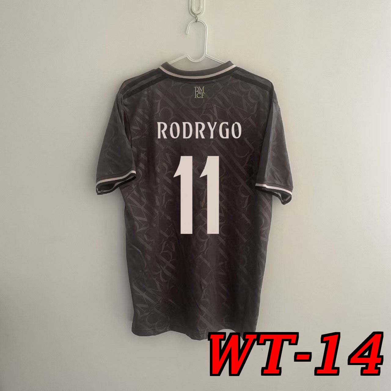 WT1237   $39.99 gallery