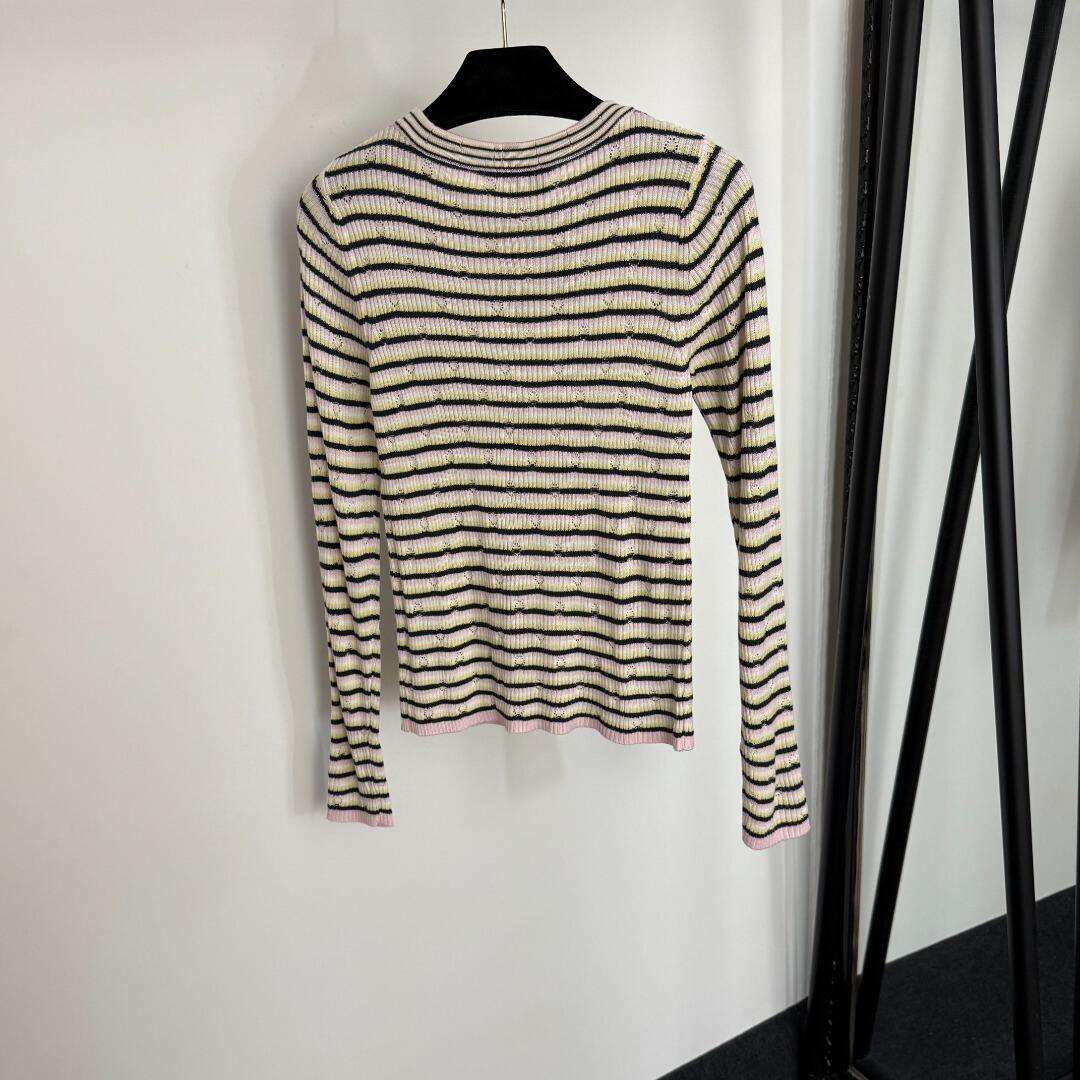 WT1493  39.99  CHANEL gallery