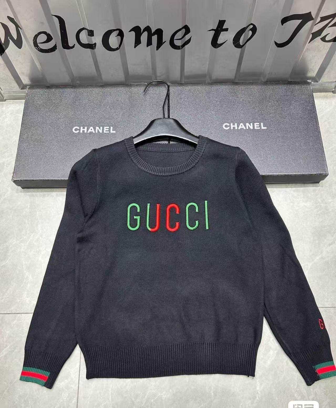 WT1608   $39.99   GU gallery