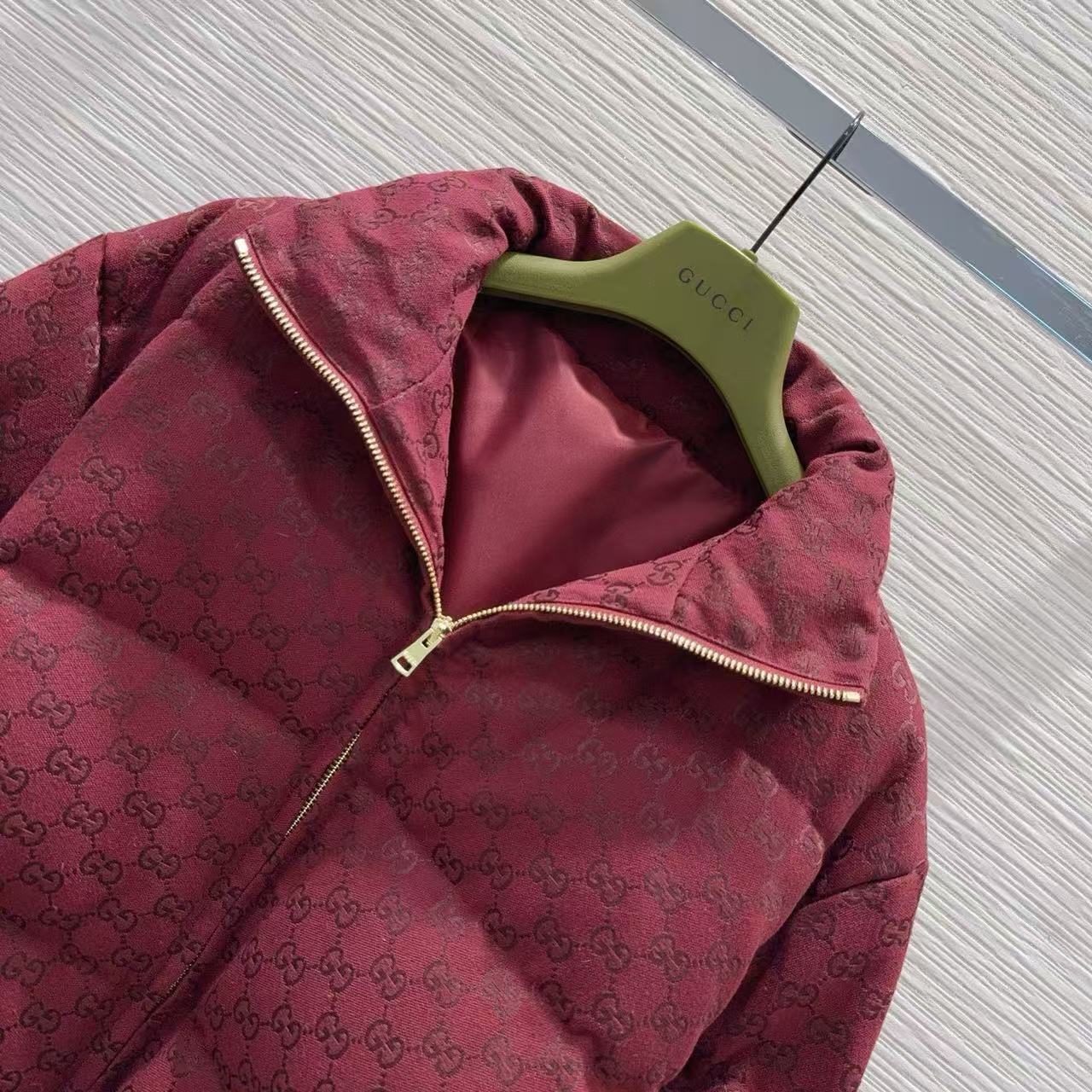 WT1609    $84.99  GU gallery