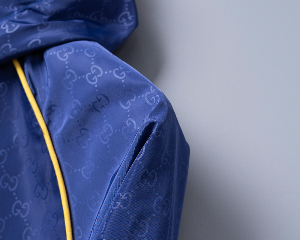 AA73-1  GUCCI    11033026# gallery