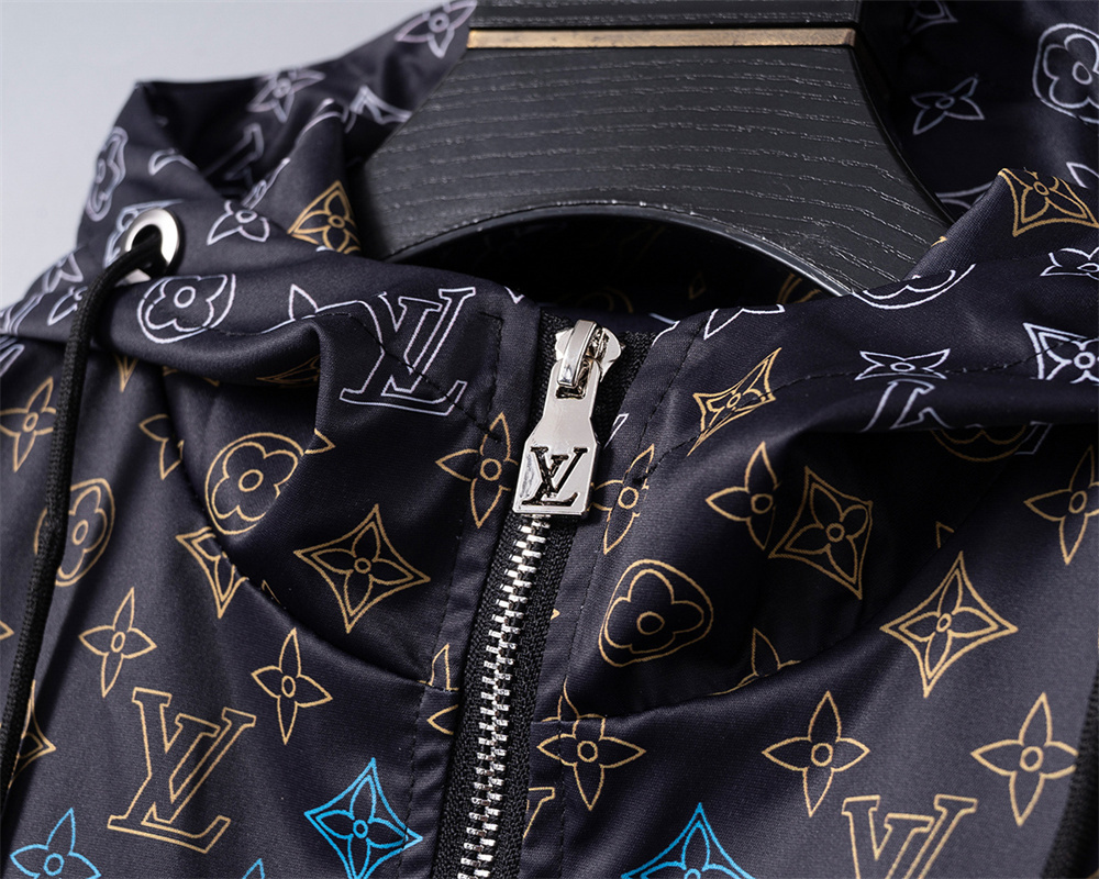 AA75-1   LV   11056016#*V gallery