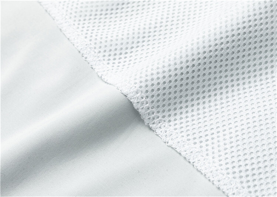 AA96-1-AA96-2  GUCCI   553824#swim trunks gallery