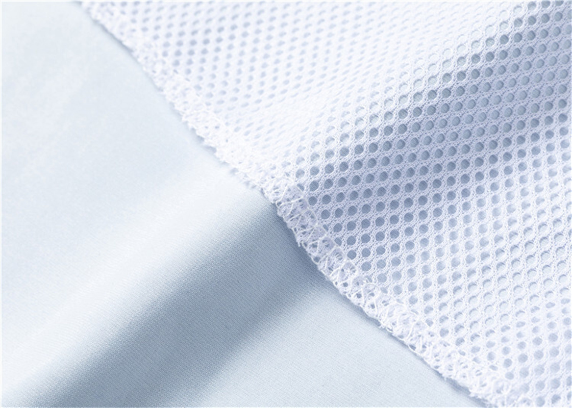 AA96-1-AA96-2  GUCCI   553824#swim trunks gallery