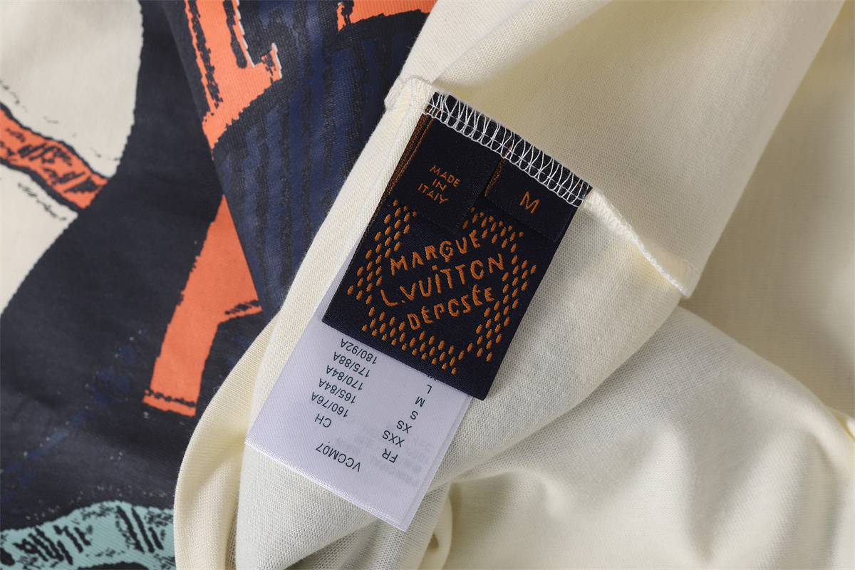 AA98-1-AA98-2  LV  658940# T-shirt gallery