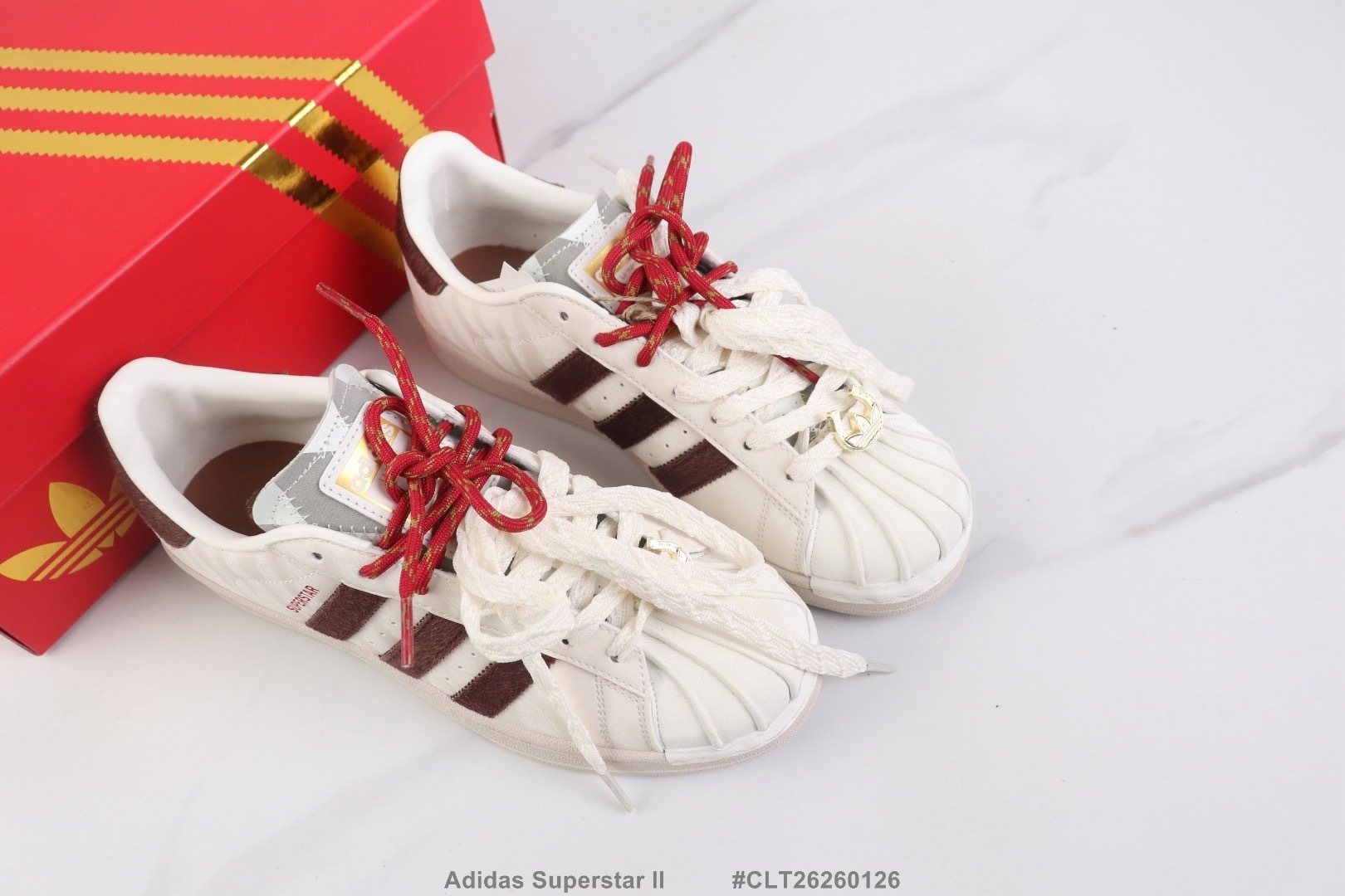 AH3-1  Adidas Superstar gallery
