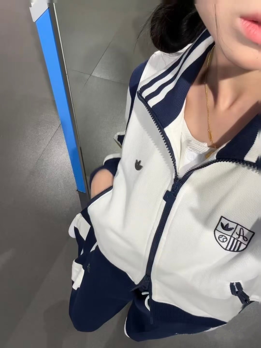 GG74-1    Adidas gallery