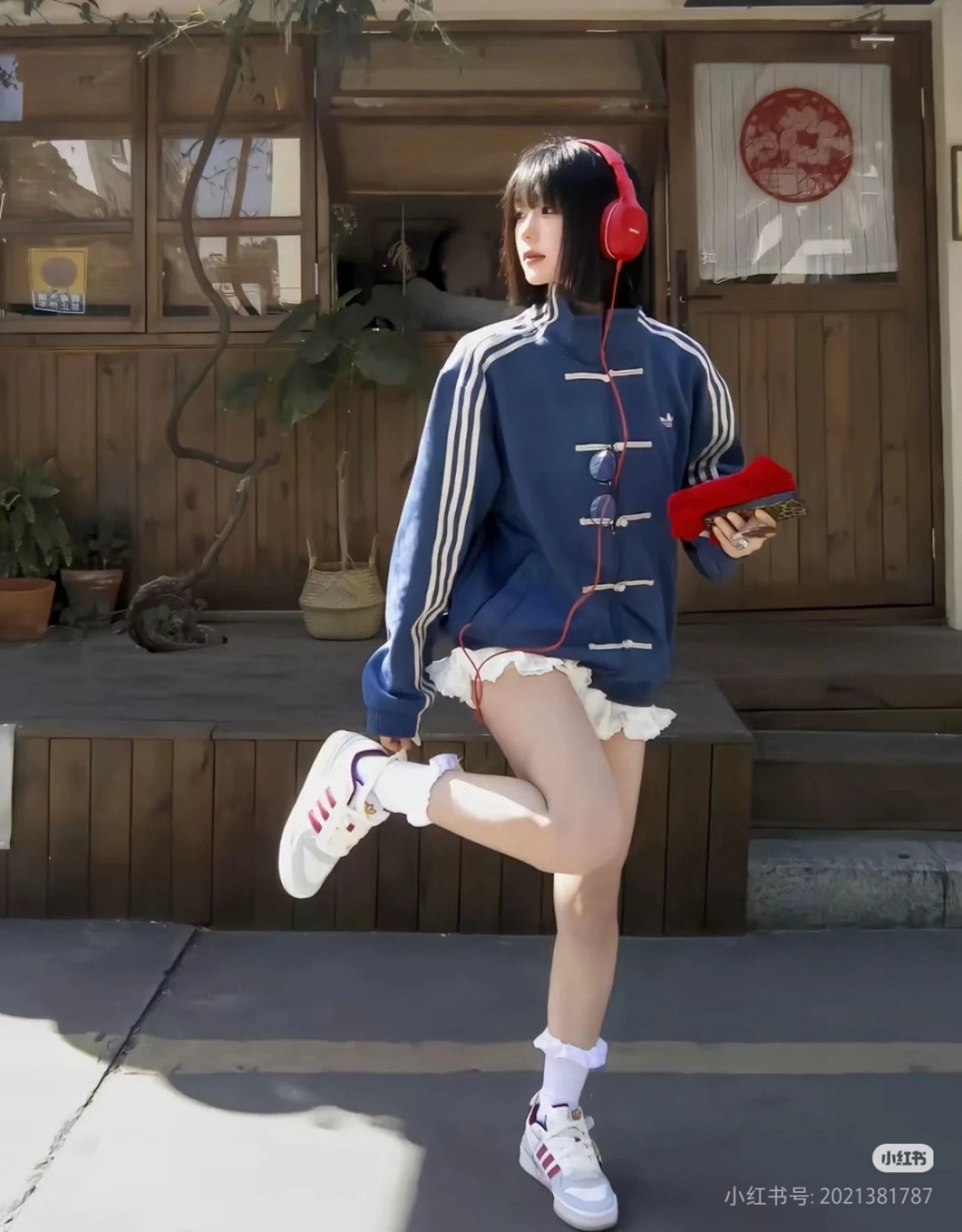 GG82-1-GG82-9  Adidas gallery