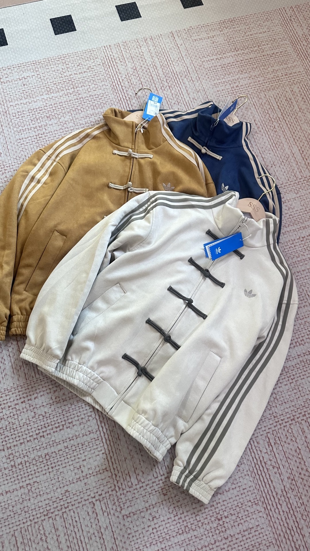 GG82-1-GG82-9  Adidas gallery